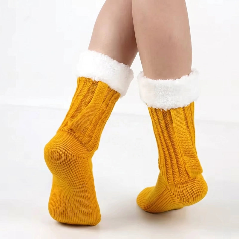 Beer mug shaped socks